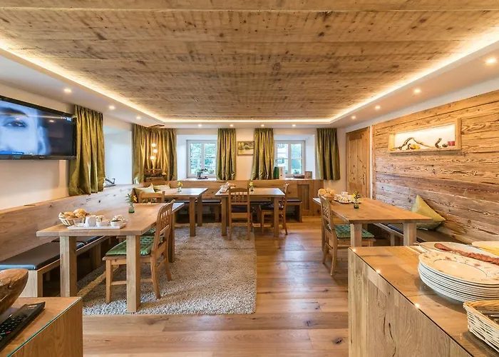 Ferienhof Ederbauer Am Irrsee Gasthof