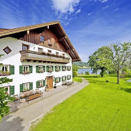 Ferienhof Ederbauer Am Irrsee Gasthof *