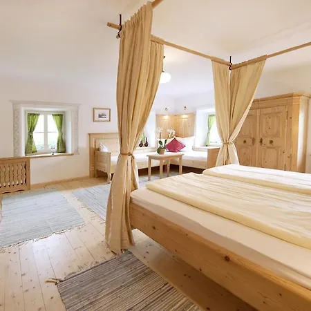 בית הארחה Ferienhof Ederbauer Am Irrsee *