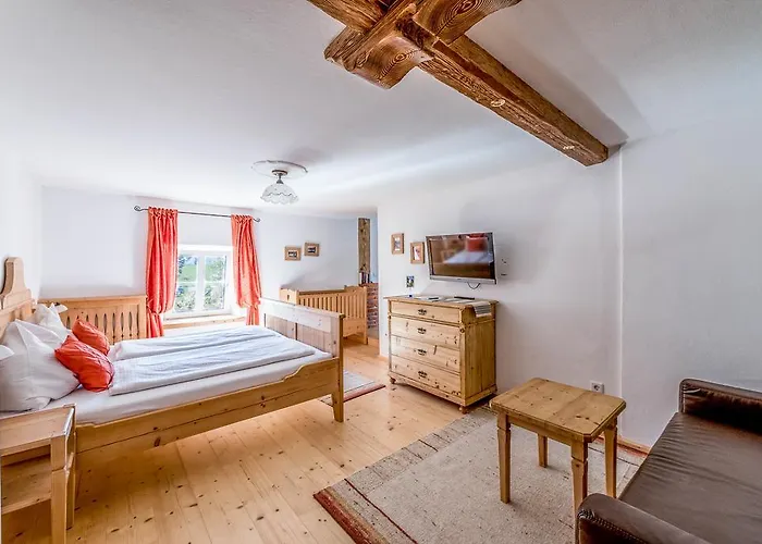 Konukevi Ferienhof Ederbauer Am Irrsee