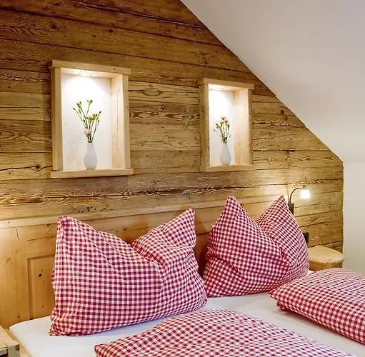 Konukevi Ferienhof Ederbauer Am Irrsee Zell am Moos